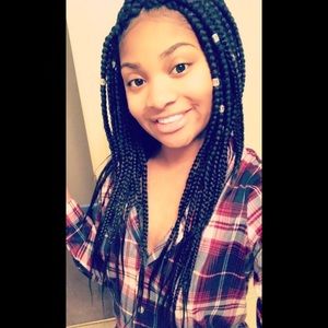 Meet your Posher, Tia